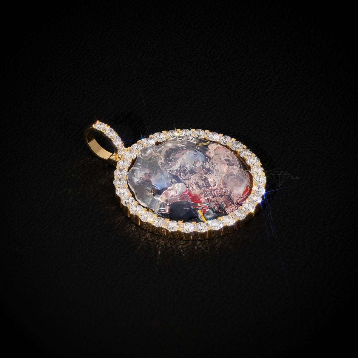 Custom photo pendant