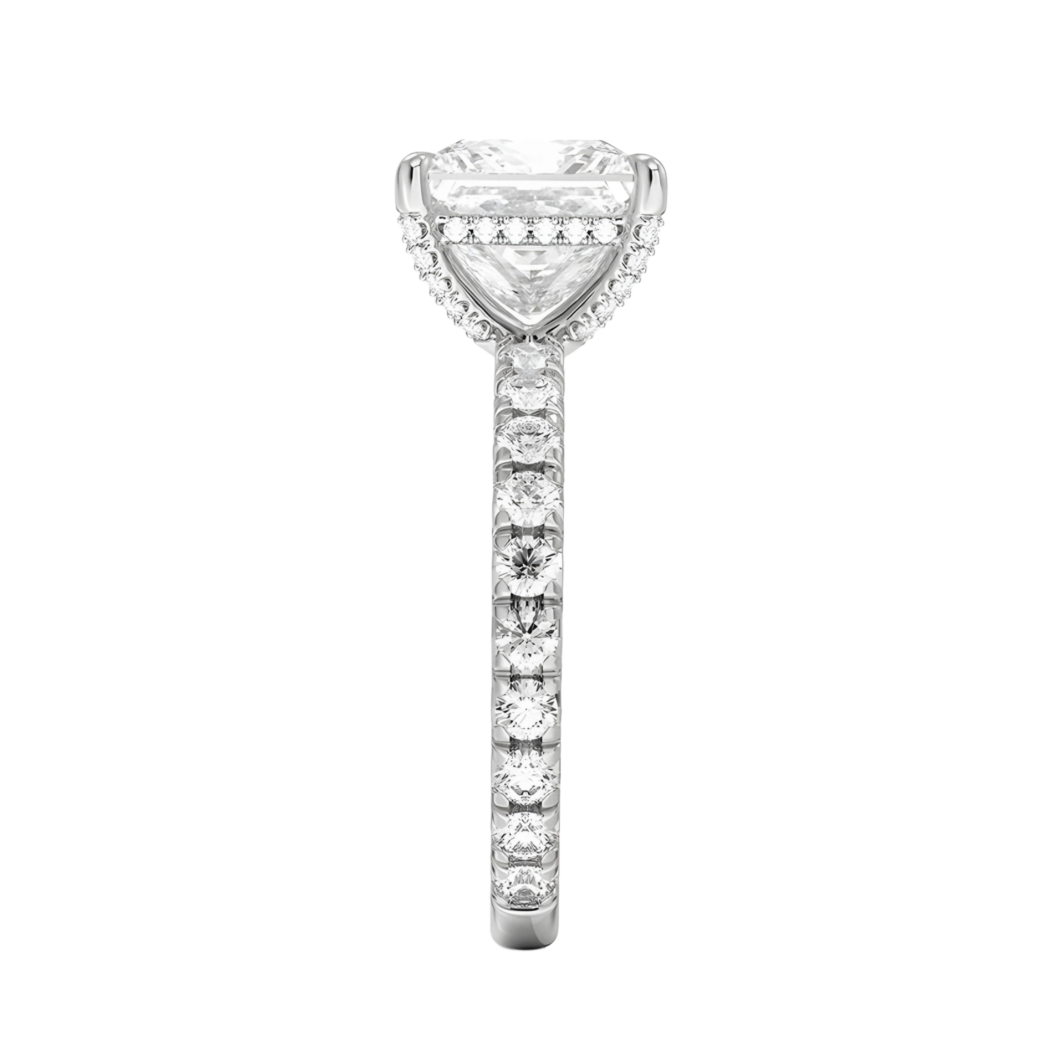 3ct Princess cut 18K gold Ring