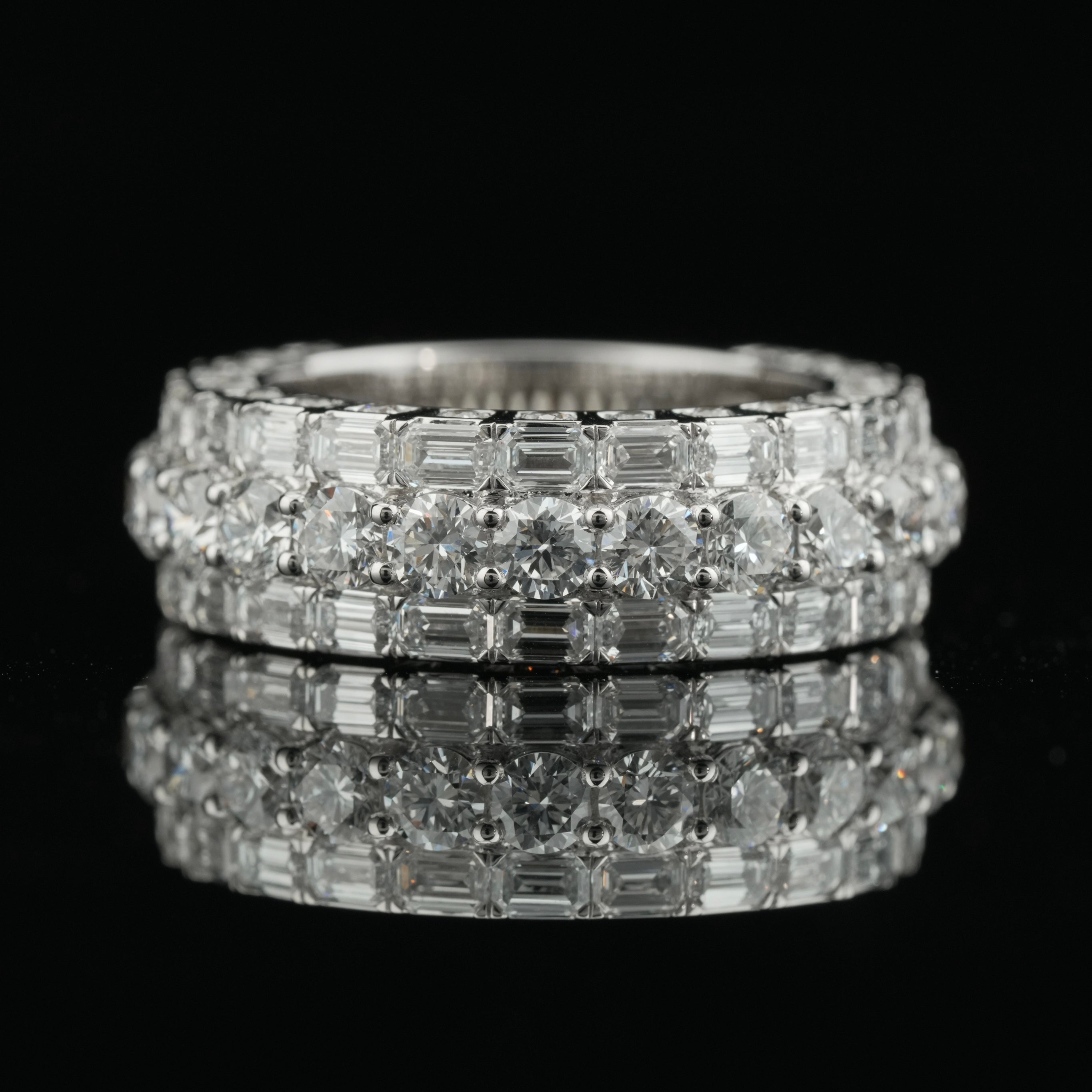 7 ct Emerald band