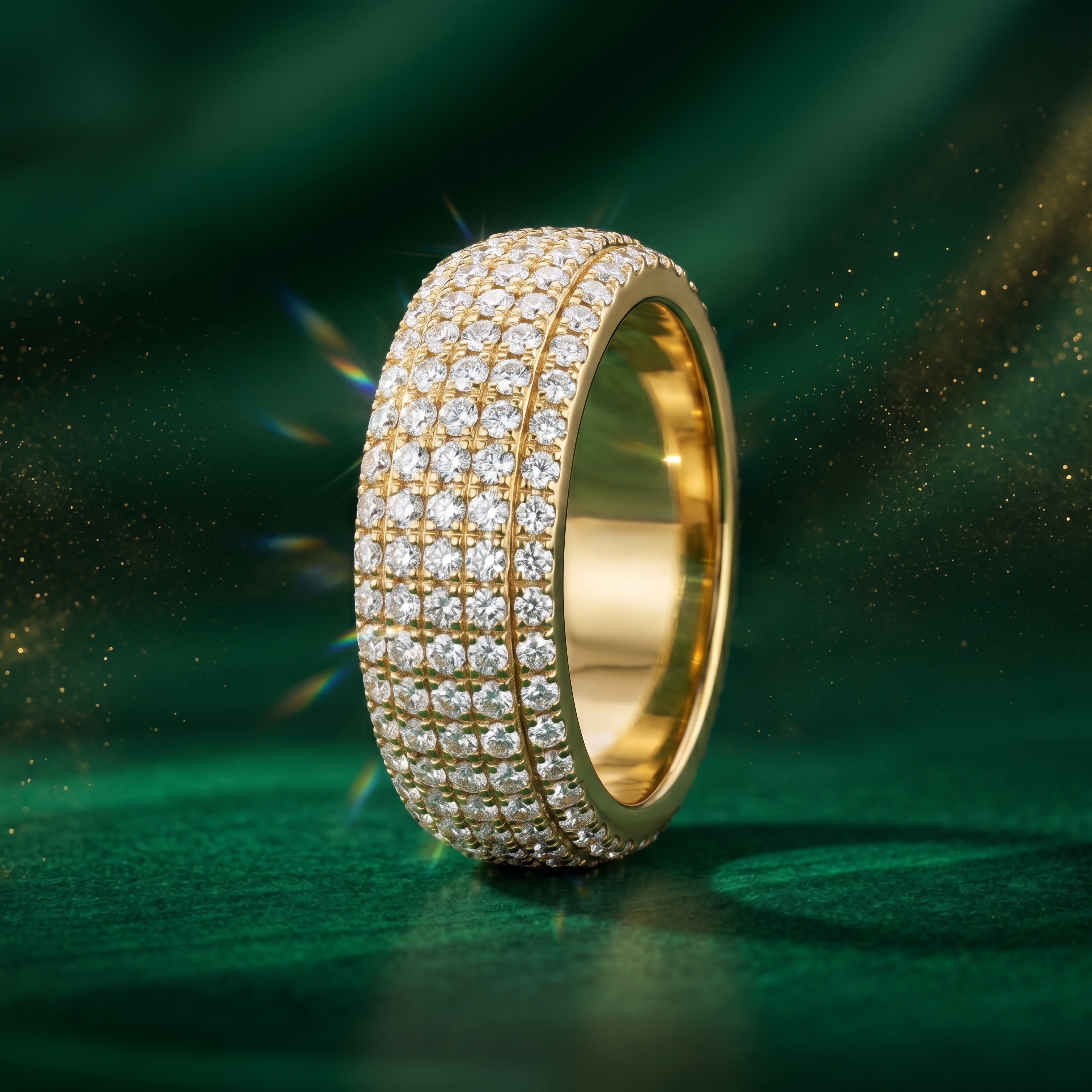 2.80 CT 18k Gold VVS DIAMONDS BAND