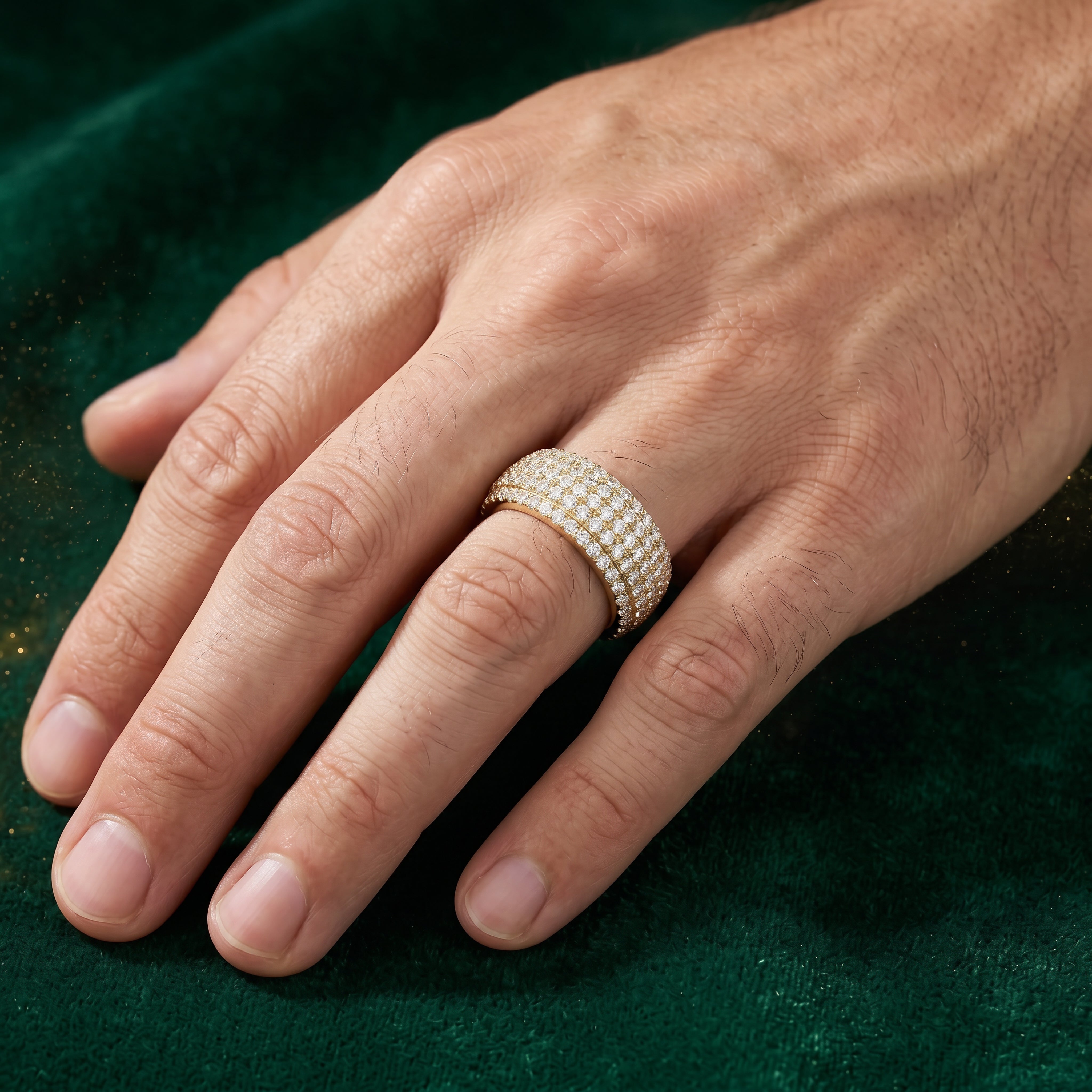 2.80 CT 18k Gold VVS DIAMONDS BAND