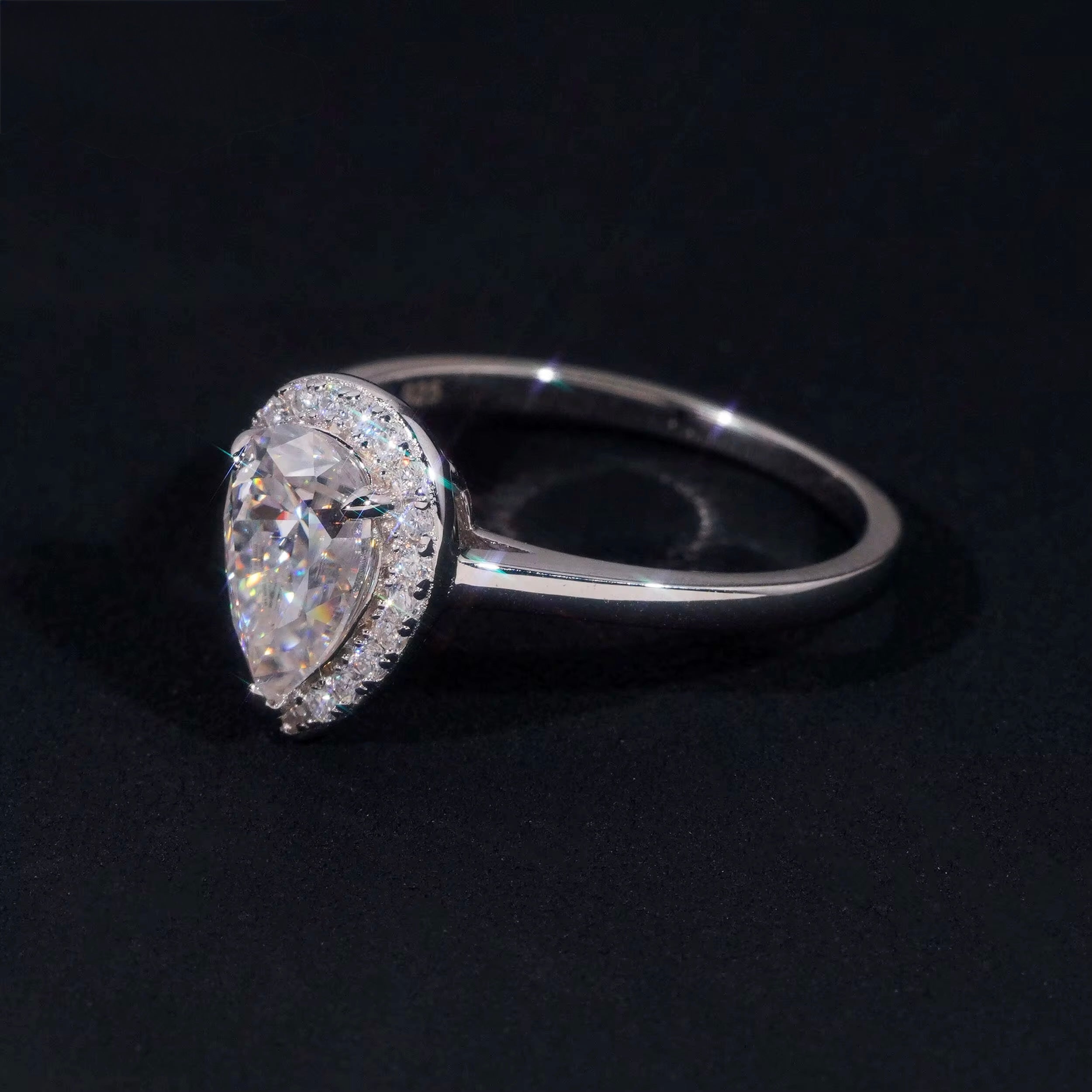 1.5ct pear cut halo VVS S925 ring