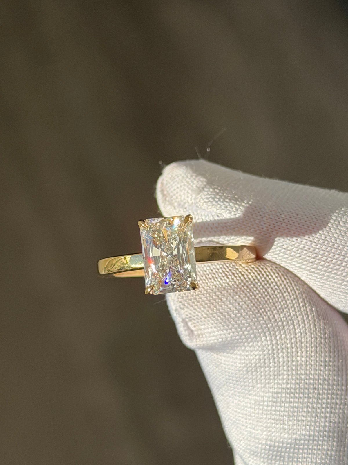 2ct Radiant cut ring