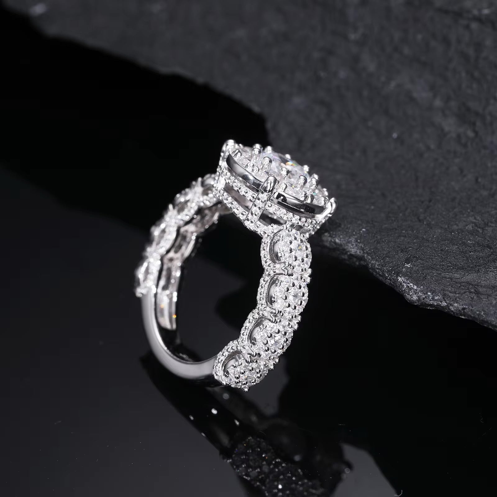 Men VVS Moissanite Ring