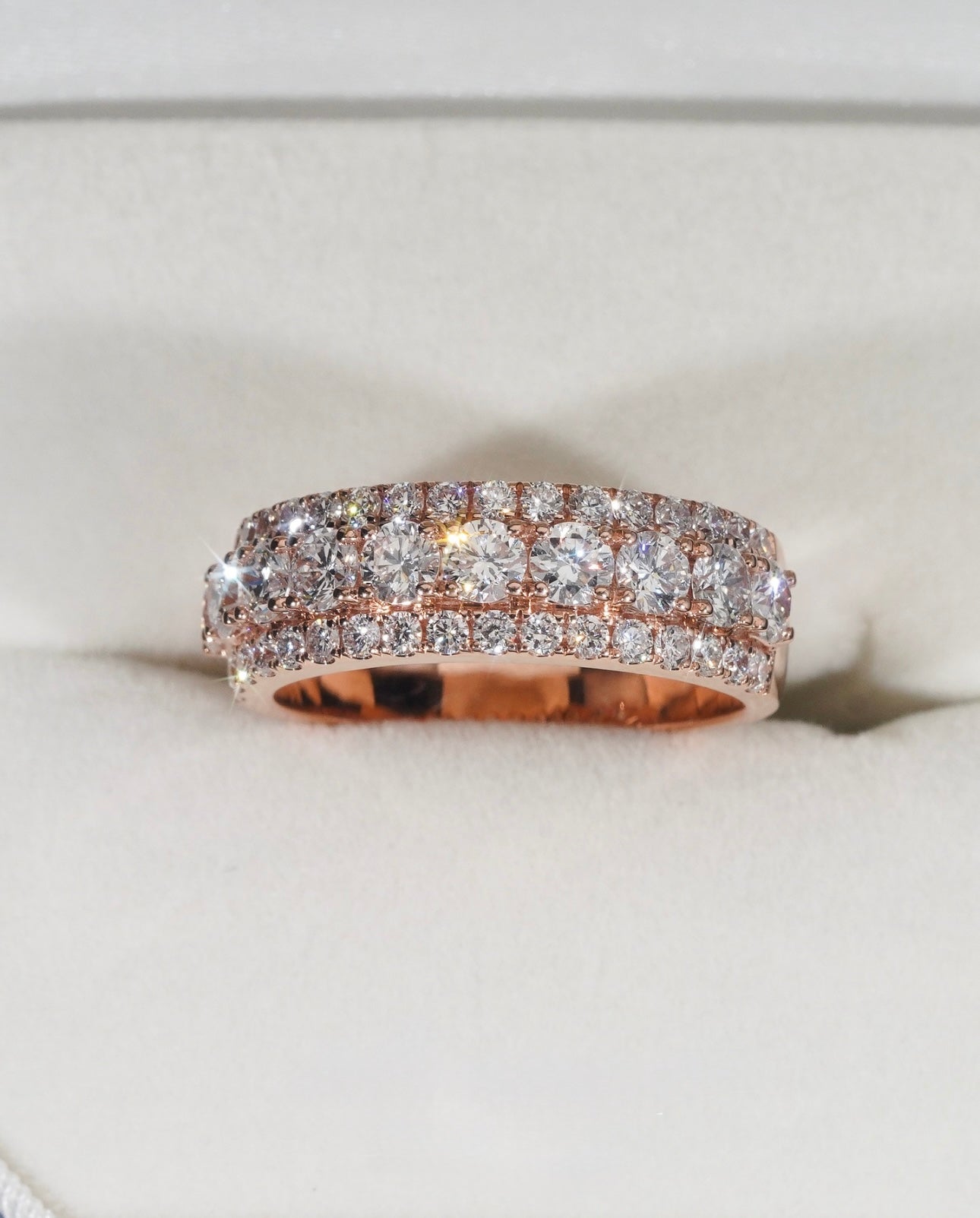 9K Solid Rose Gold VVS Lab diamonds ring