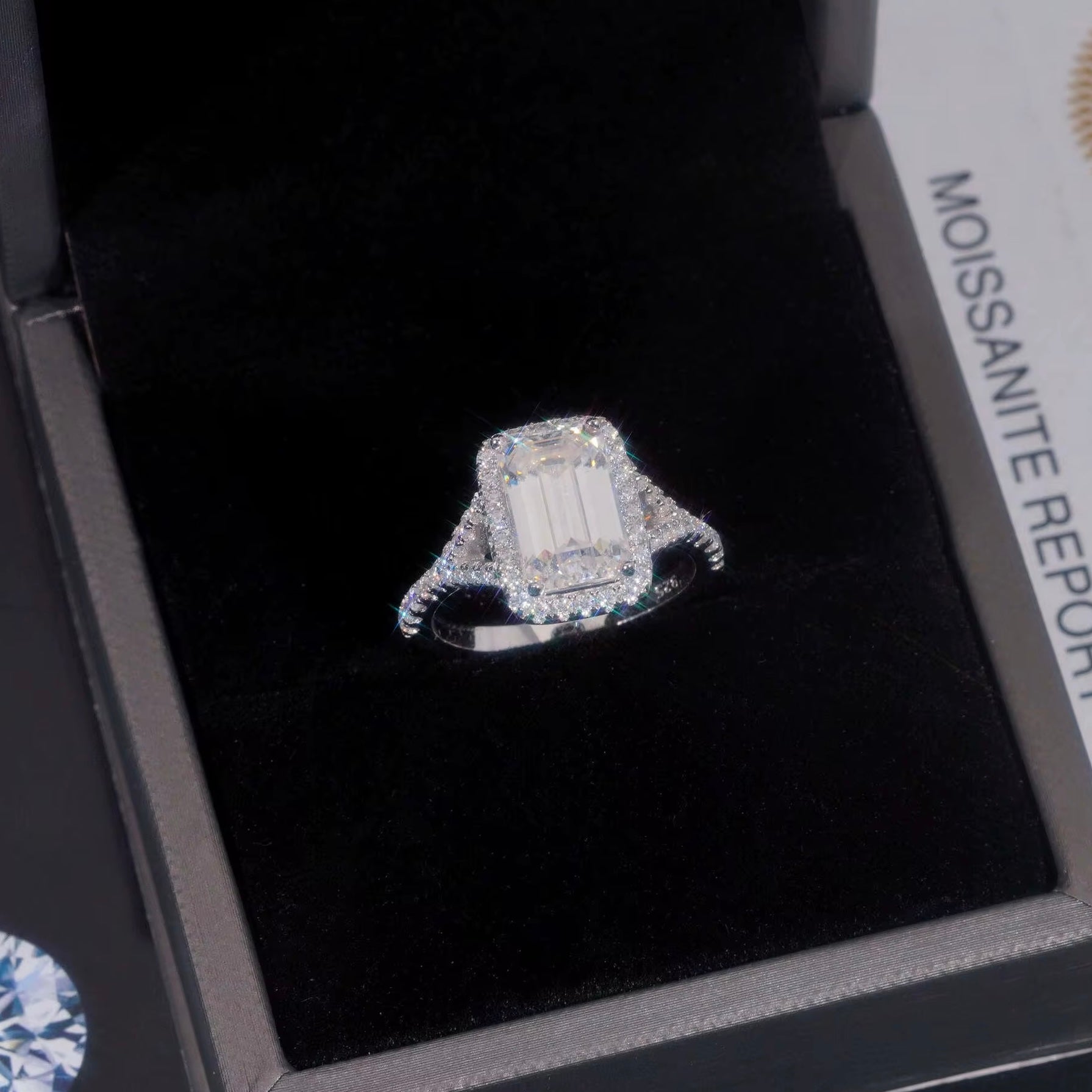 Halo emerald cut VVS S925 ring