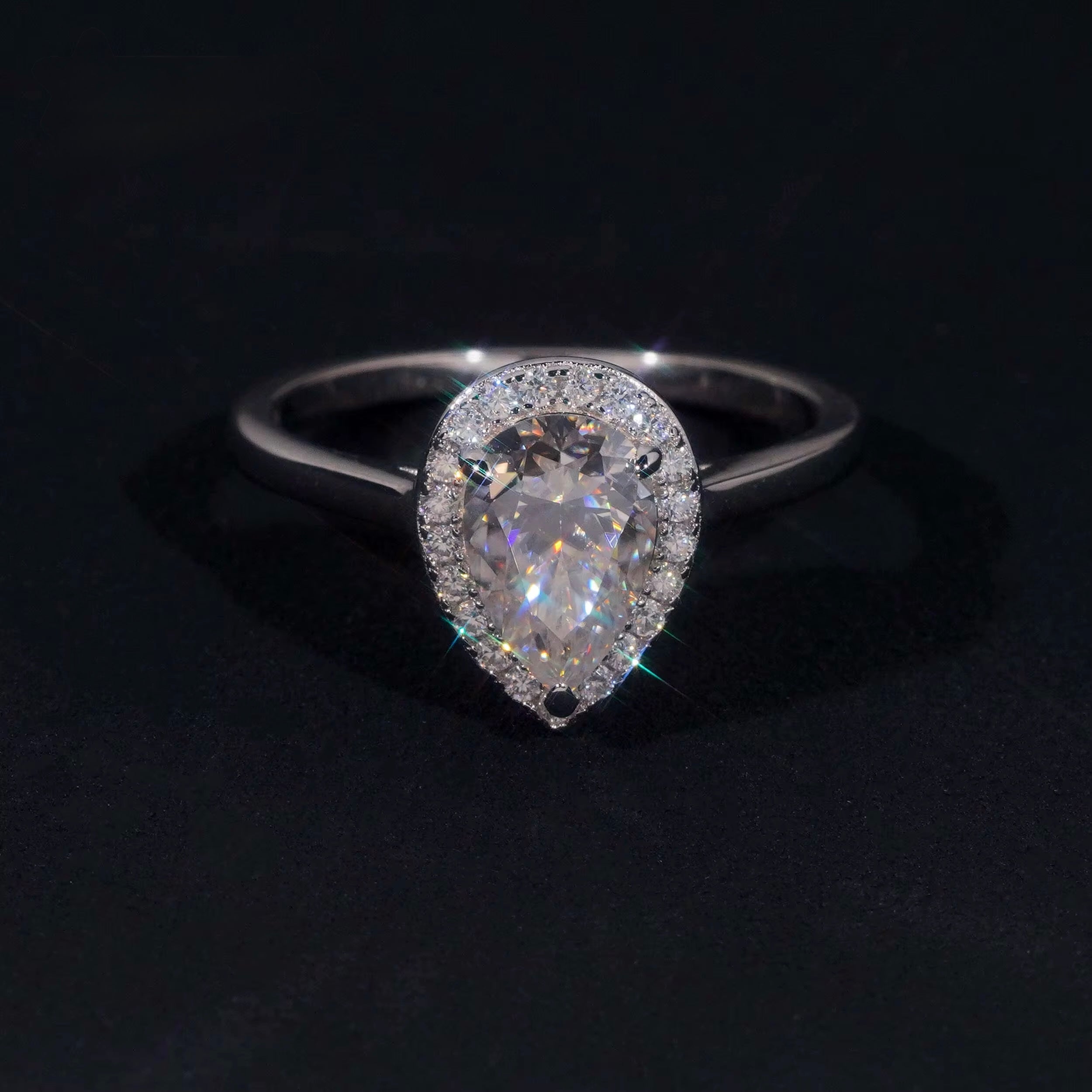 1.5ct pear cut halo VVS S925 ring