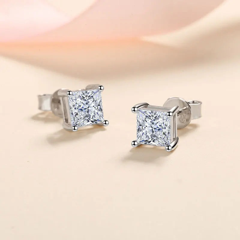 VVS1 S925 Princess Cut Stud Earrings