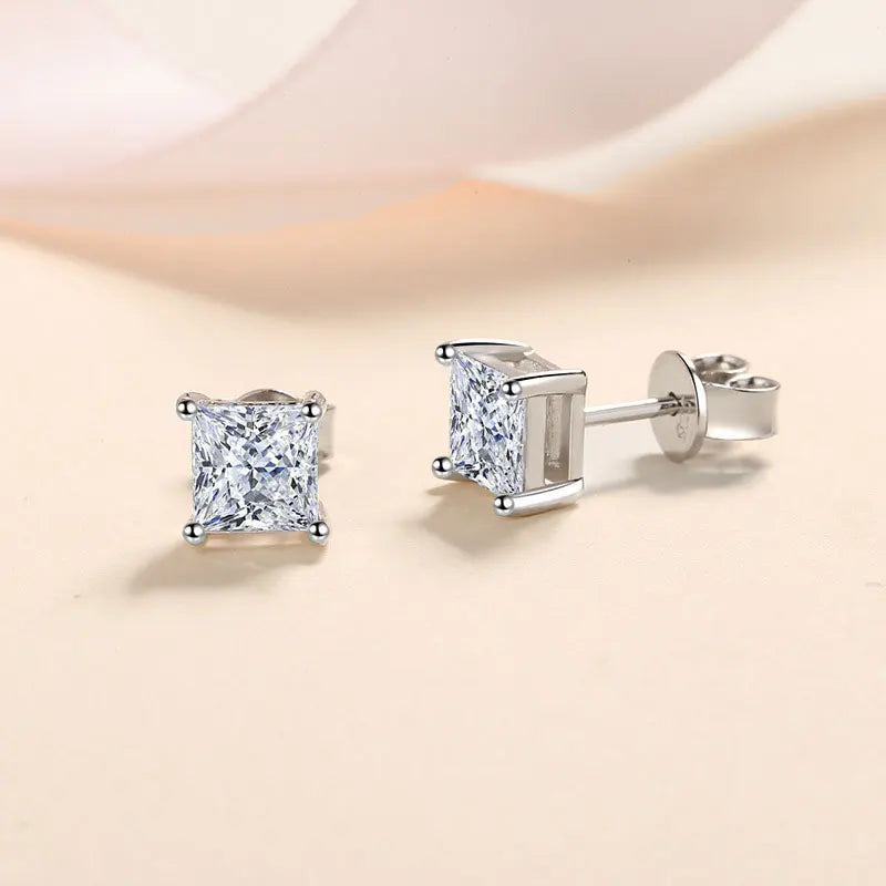 VVS1 S925 Princess Cut Stud Earrings