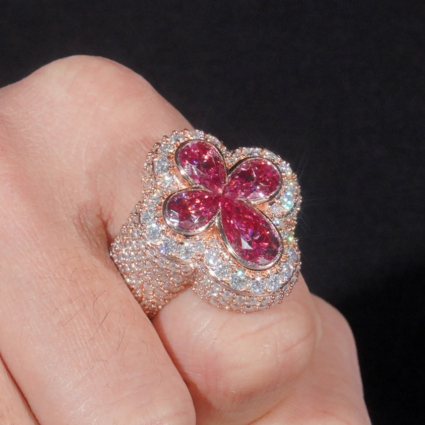 VVS clover flower ring